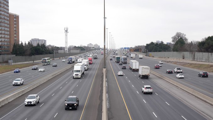 An image of cars on highway after increased highway speed limits to 110 km/h