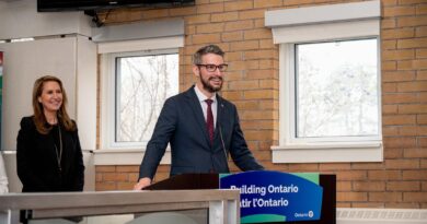 Matthew Rae, Parliamentary Assistant to the Minister of Municipal Affairs and Housing makes an announcement in Georgina (image source: X / @Rae_Matt)
