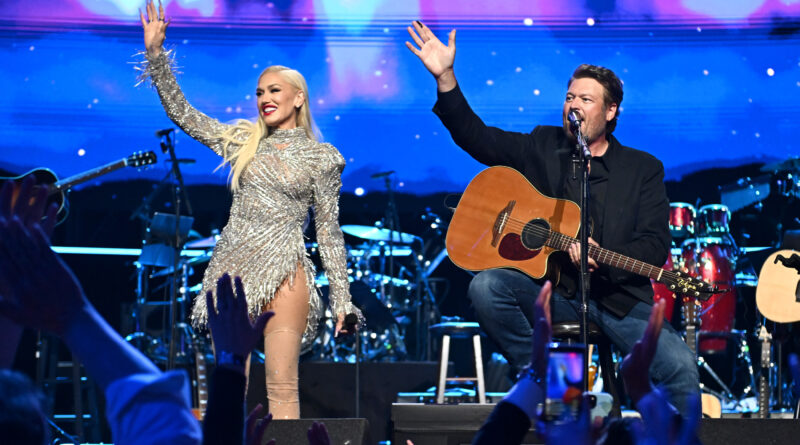 Gwen Stefani and Blake Shelton perform at the 27th annual Keep Memory Alive Power of Love gala in Las Vegas. Credit Bryan Steffy/Getty Images.